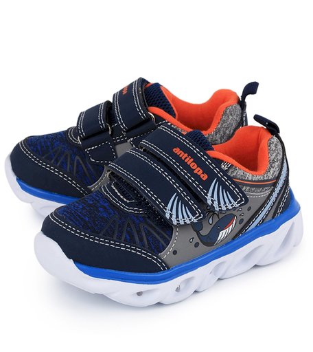 Кроссовки Antilopa