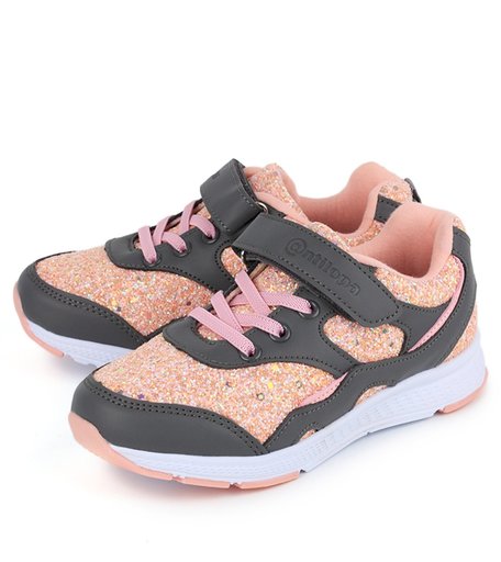 Кроссовки Antilopa