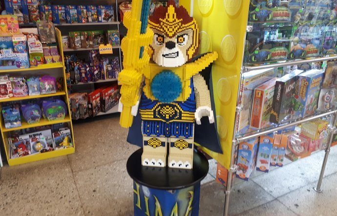 Фото магазина для детей Планета LEGO Фотография детского магазина Планета LEGO