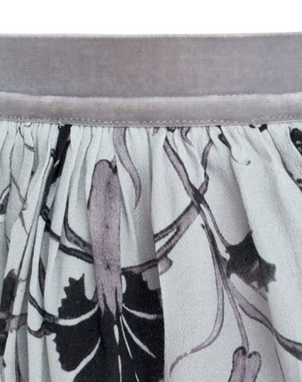 Миниатюра фотографии Серая юбка с орнаментом gulliver