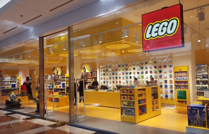 Фото магазина для детей Lego Фотография детского магазина Lego