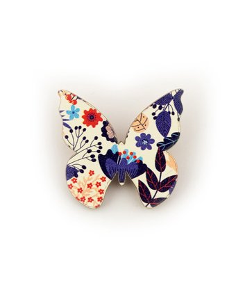 Значок Орландо - Бабочка, белый фон, крупные цветы, 6.5 х 9.5 см