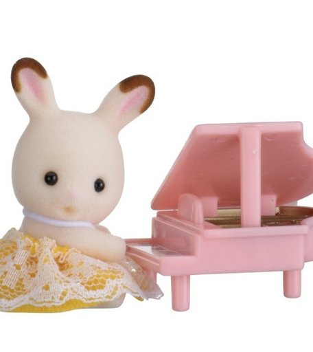 Sylvanian Families Набор Младенец в пластиковом сундучке. Кролик и рояль