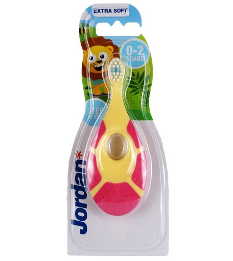 Зубная щетка JORDAN Step by Step от 0-2 лет, ультра мягкая, с рождения